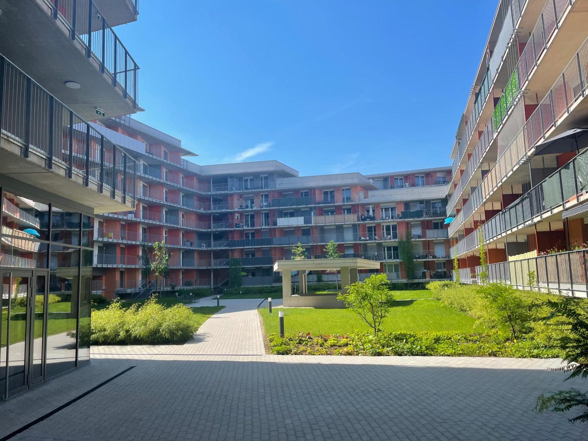 100 Qm Penthouse, Self-Check-In, 2 Parkplaetze Lejlighed Graz Eksteriør billede